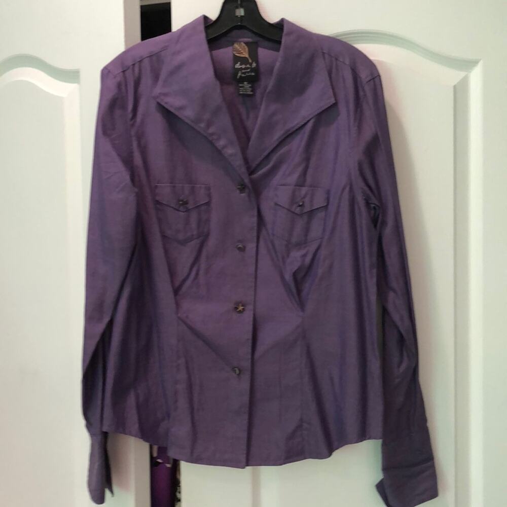 Dana B 10 Purple blouse unique buttons vintage